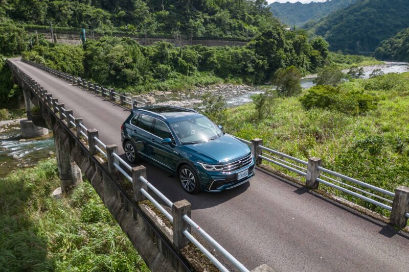 台灣福斯汽車舉辦「Volks-Fest德藝嘉年華 福斯好友1起來」購車活動，自11月11日至11月19日止，購買 Volkswagen 全車系新車、Certified Pre-owned福斯原廠認證中古車指定車款，可得11,111元購物金。(圖片提供：台灣福斯)